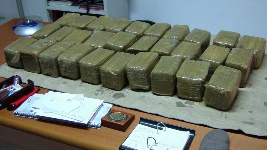 Retata anti-hashish trenta arresti nel napoletano